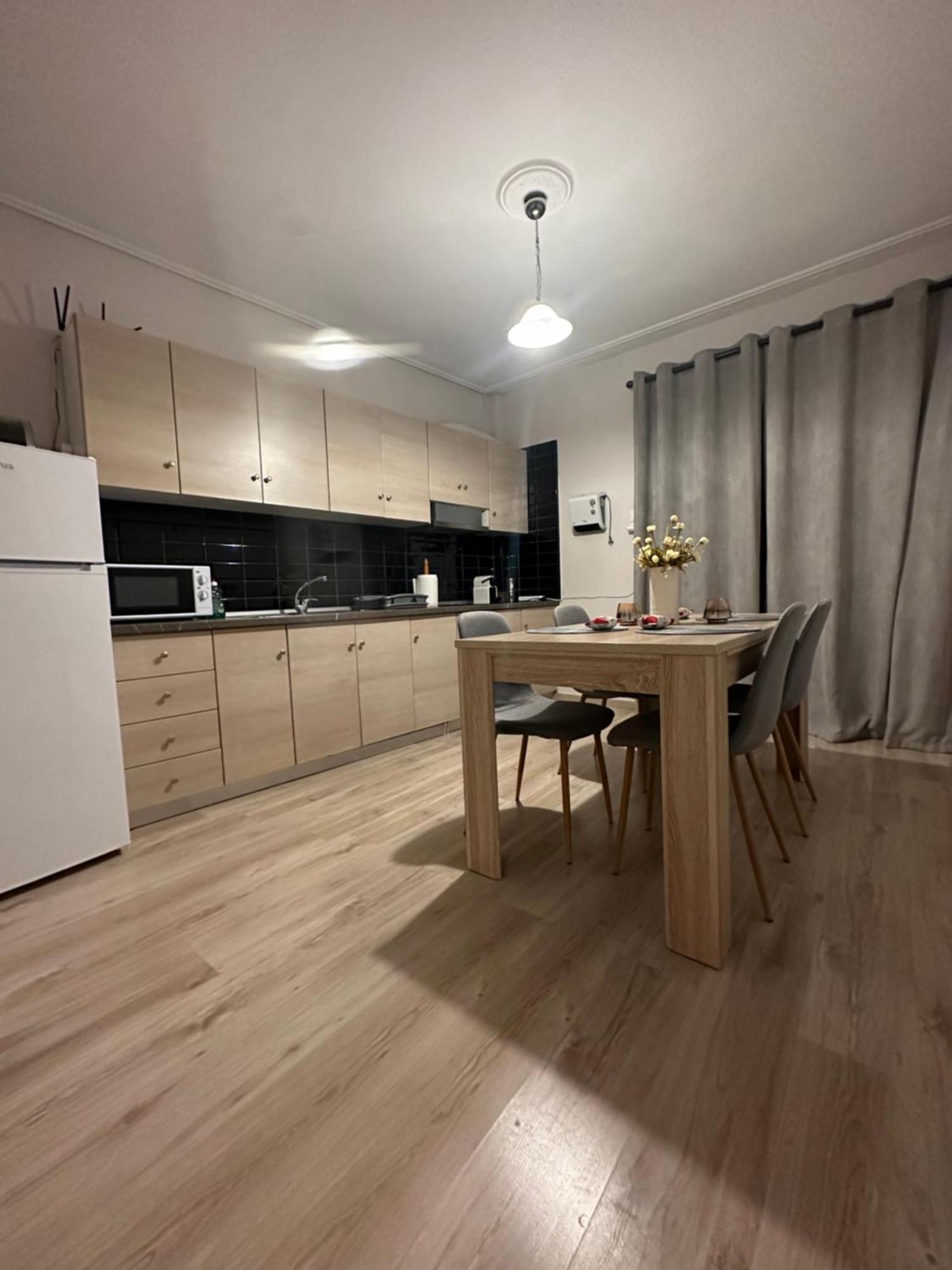 Perikleous 5 Diamerisma Kondoulis House Калампака Екстериор снимка