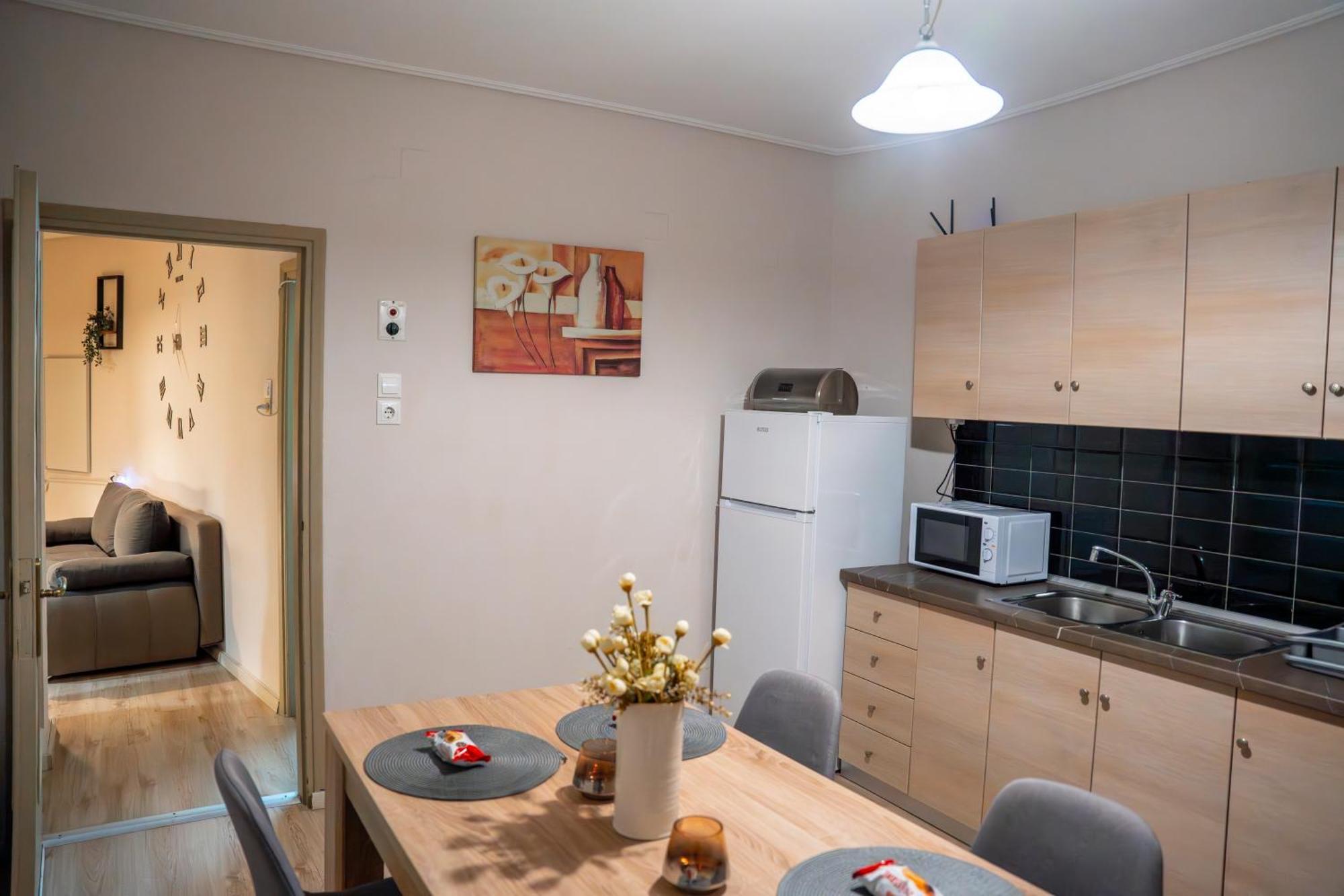 Perikleous 5 Diamerisma Kondoulis House Калампака Екстериор снимка